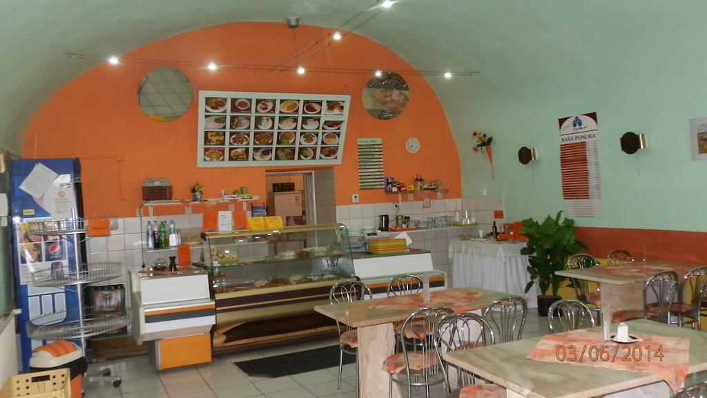 Penzion Marina Pri Slovenskej Restauracii Brezno Δωμάτιο φωτογραφία